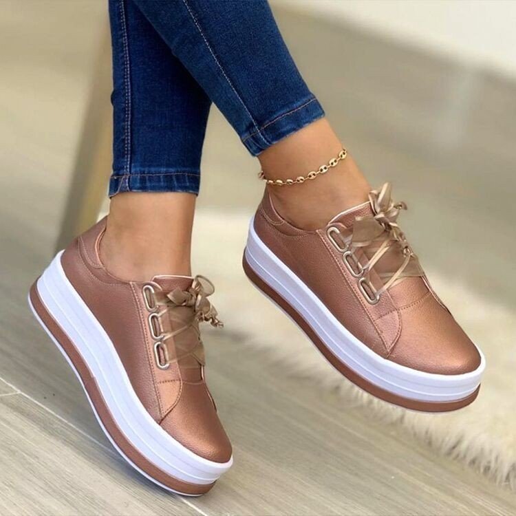 Baskets plates tendance pour femme