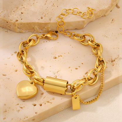 Armband an Unhänger aus Edelstol