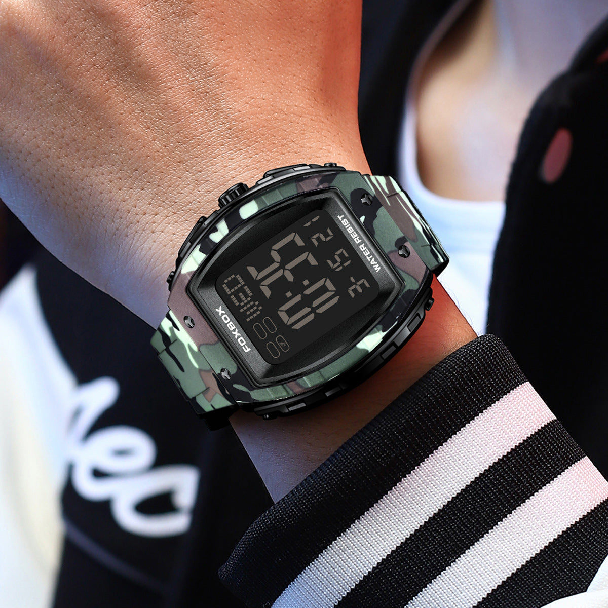 Montre électronique multifonction