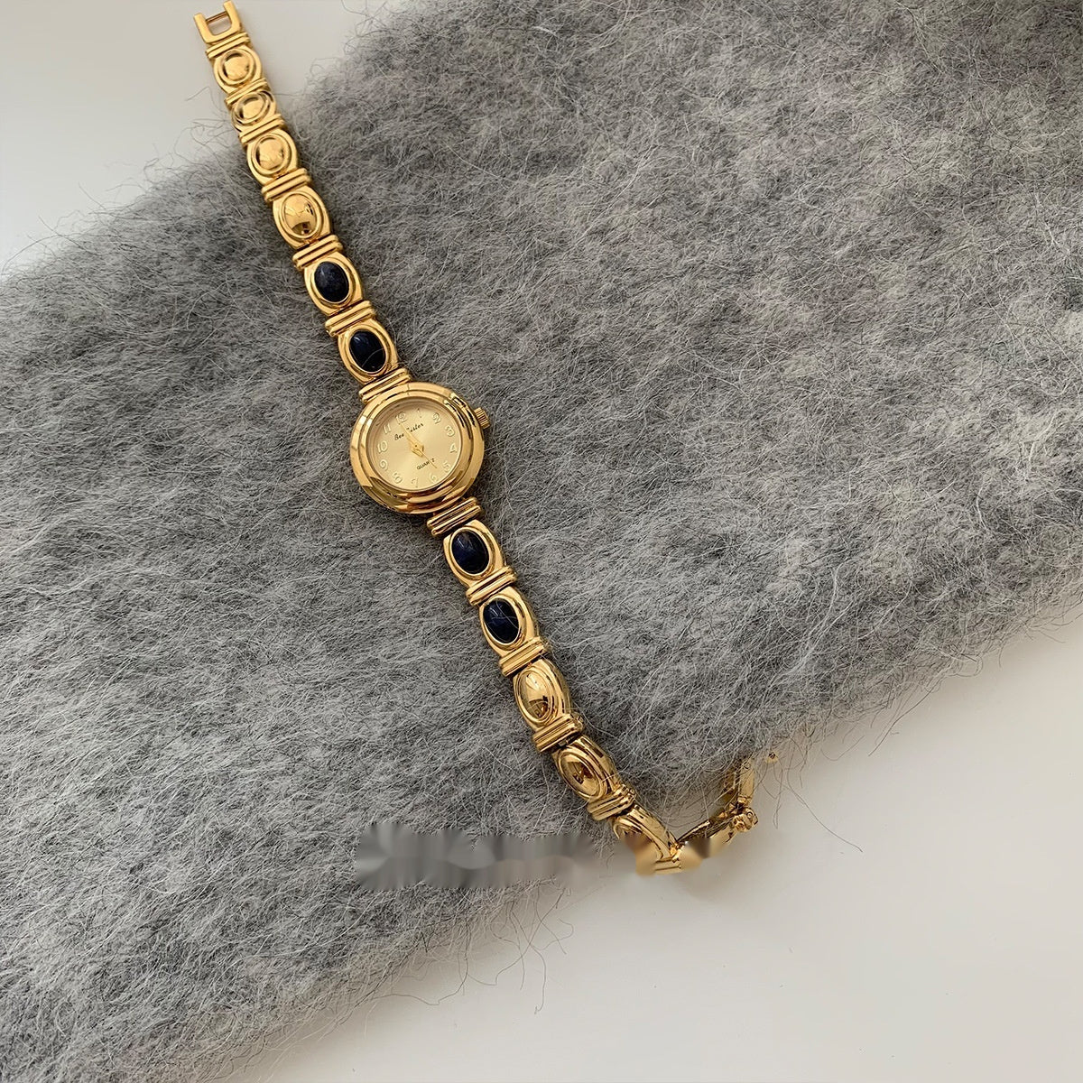 Montre a Quaurtz