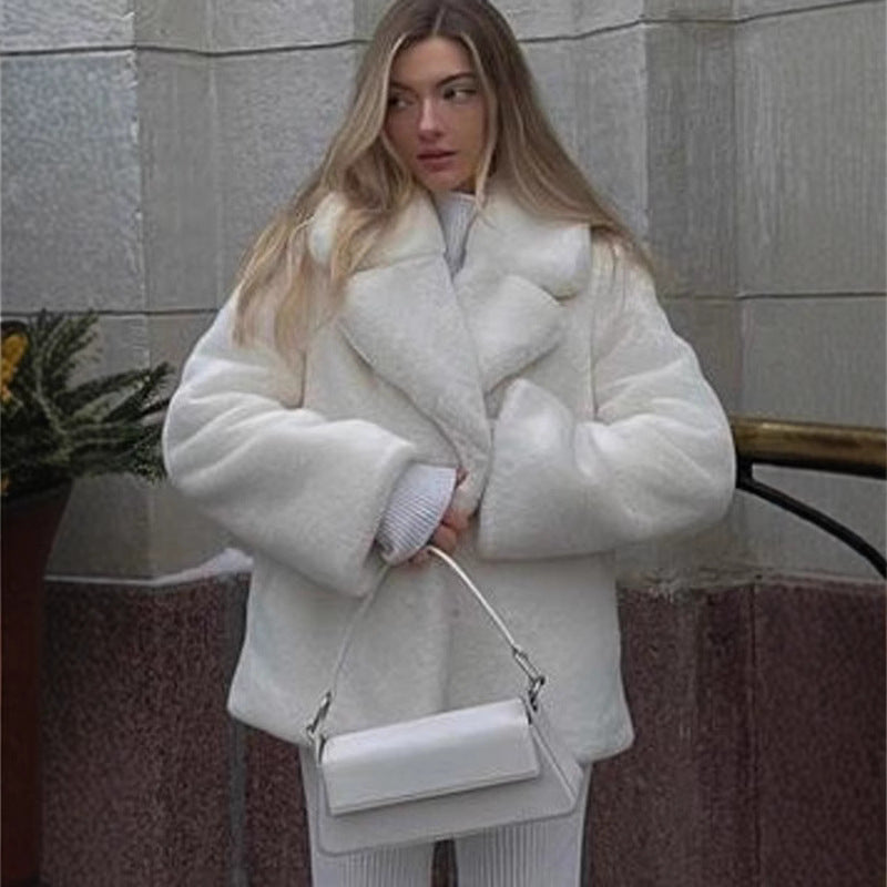 Street-Style Top Mat Ofgerënntem Halsauszuch